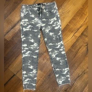 Kut from the Kloth Connie Ankle Skinny Camouflage Jeans